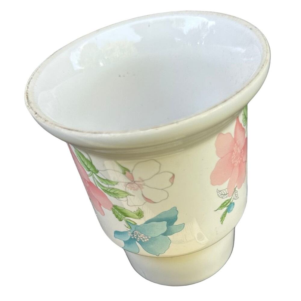 vintage candle-lite glass white floral candle holder